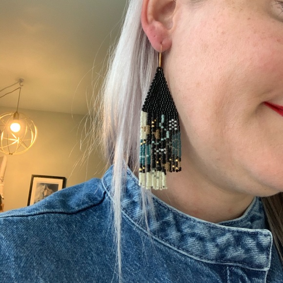 Handmade beaded earrings - Picture 3 of 4